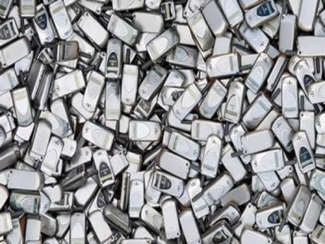 Diminuisce l'e-waste, colpa della crisi