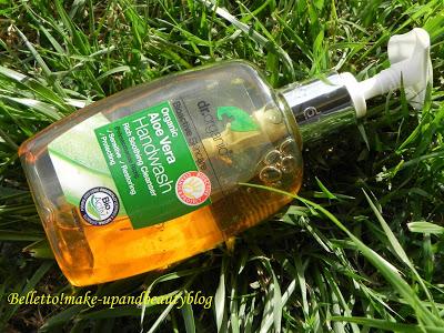 Dr Organic sapone liquido all'Aloe Vera...carezza per la pelle :) Dr Organic sapone liquido all'Aloe Vera...carezza per la pelle :)