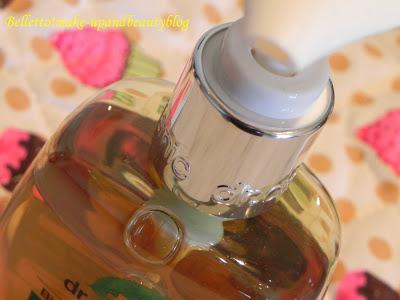 Dr Organic sapone liquido all'Aloe Vera...carezza per la pelle :) Dr Organic sapone liquido all'Aloe Vera...carezza per la pelle :)