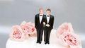 La Francia dice si ai matrimoni gay