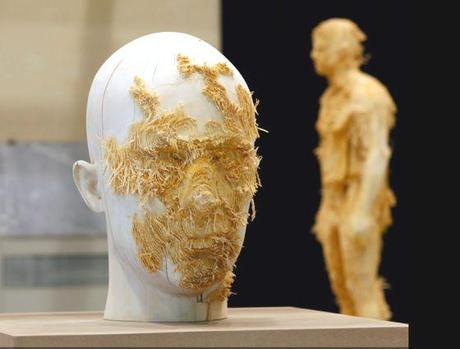 TEXTURES DI LEGNO NELLE MERAVIGLIOSE SCULTURE DI ARON DEMETZ