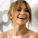 Jennifer Lopez: “Più sexy che mai grazie a ginnastica e amore”