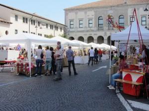 Cividale del Friuli - mercatino Magia delle Mani 03