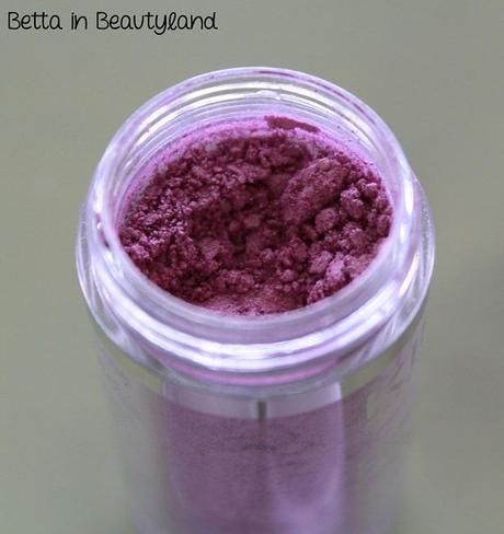 Kiko Pigment Loose Eyeshadow 21 Radiant Freesia Kiko Pigment Loose Eyeshadow 21 Radiant Freesia