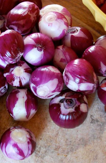 Marmellata un po' piccante di Cipolle Rosse di Tropea con rosmarino e basilico