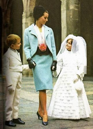 cresima,comunione,abbigliamento,vestiti,bambini,enciclopedia,donna,1963