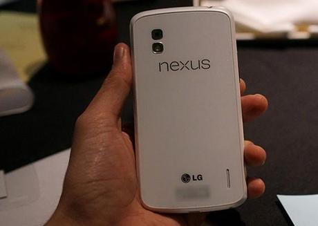Ecco le novità in casa LG: Nexus 4 bianco e Optimus F5 a breve anche in Italia