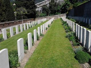 Metti un sabato al cimitero