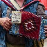 one-man-band-fisarmonica-verona One man band a Porta Borsari