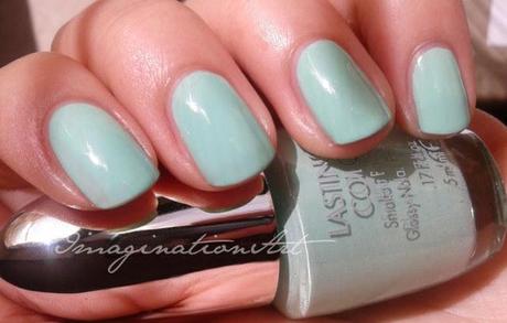 Kelly Green Pupa n°724 jeans 'n roses swatch smalto nail lacquer polish unghie