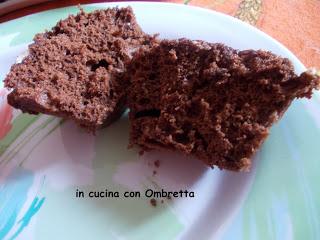 Cupcake cioccolatosi e morbidi al microonde Cupcake cioccolatosi e morbidi al microonde