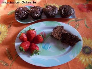 Cupcake cioccolatosi e morbidi al microonde Cupcake cioccolatosi e morbidi al microonde