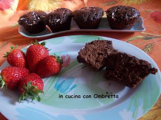 Cupcake cioccolatosi e morbidi al microonde Cupcake cioccolatosi e morbidi al microonde