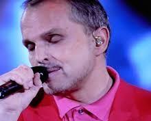 Miguel Bosè lascia ” Amici 12″