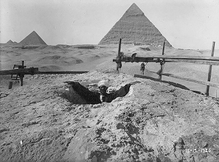 Egitto: La Sfinge di Giza ha un grande foro sulla testa.
