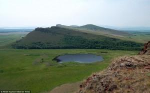 siberia picchi “Abbiamo trovato la Stonehenge russa…”
