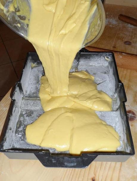 Fiocco dolce alla ricotta e Frollini farciti per la festa della mamma.