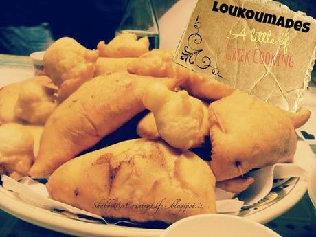 Loukoumades- Greek cooking -shabby&countrylife.blogspot.it