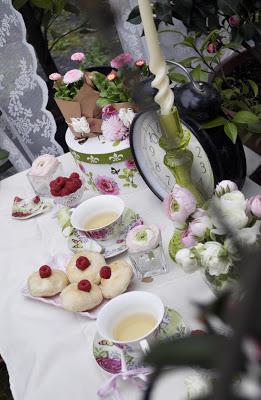 It's teatime in Milano ! Shooting, inspiration and Simply Cute Things !
