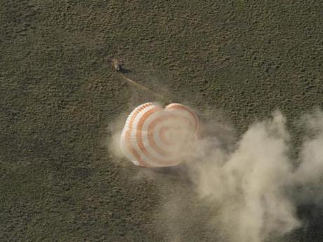 Expedition 35 landing