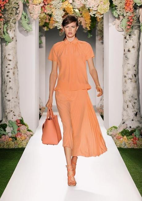 Apricot is the new color trend