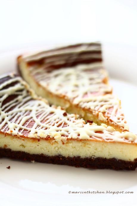 CHEESE CAKE AL DOPPIO CIOCCOLATO PER FESTEGGIARE IL PRIMO BLOGCOMPLEANNO