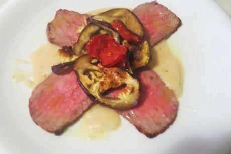 Roastbeef, crema di cannellini e melanzane roastbeef