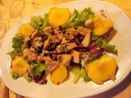 Insalata di pollo con le pesche noci - Chicken salad with nectarines - Salade de poulet avec les nectarines