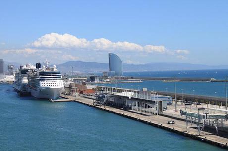 PORTO DI BARCELLONA: 64.000 CROCIERISTI PER QUESTO WEEKEND, CIFRA DA RECORD