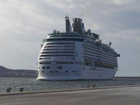 ROYAL CARIBBEAN: ADVENTURE OF THE SEAS APPRODA A CAGLIARI