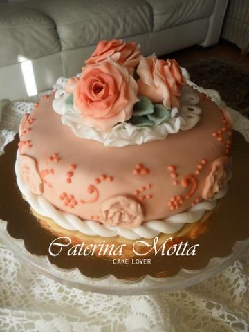 Una torta romantica con le rose per la Festa della Mamma, anzi due...