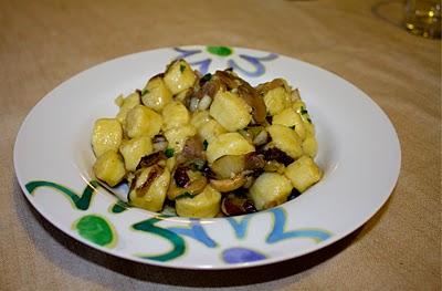 ∞ Profumo d'autunno: gnocchi di patate con radicchio e porcini