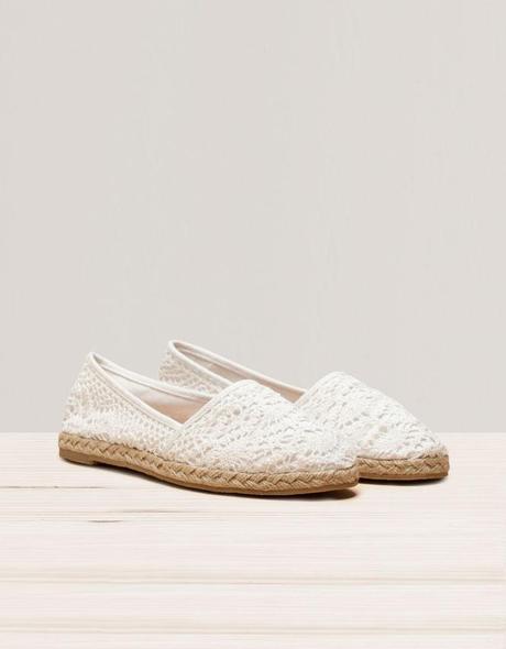 Bianco, crochet ed espadrillas