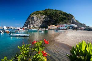 Ischia, Sardegna e Sicilia Le tre isole italiane nella top dellea top delle mete più ambite