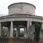 Attuale stato tempio centrale del Lazzaretto 2012 attuale stato tempio centrale del lazzaretto 2012 Giornata della Memoria al Lazzaretto