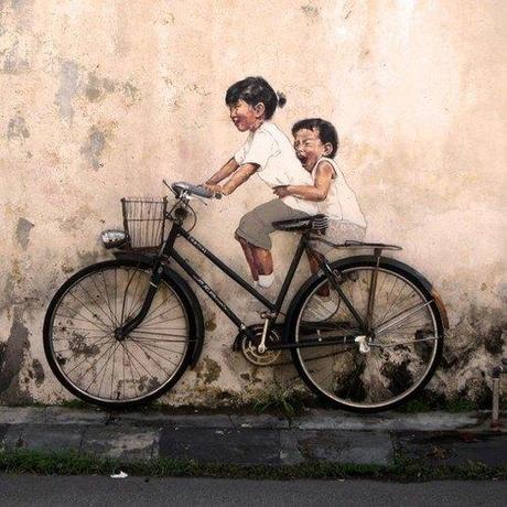 Velorution-Graffiti-of-two-chinese-children-2_large