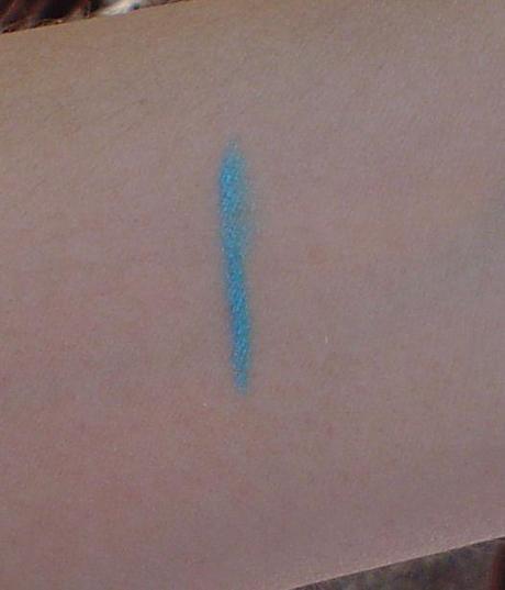 Evviva il sole: swatches, swatches e ancora swatches! (parte 1: Famous Cosmetics)