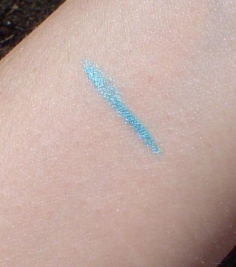 Evviva il sole: swatches, swatches e ancora swatches! (parte 1: Famous Cosmetics)