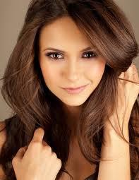 ally condie - nina dobrev