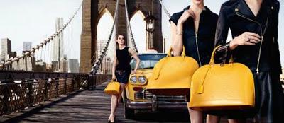 Chic on the bridge: la nuova campagna firmata Louis Vuitton