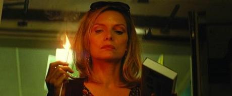Malavita: primo trailer, primo poster e un nuovo titolo per il nuovo film di Luc Besson (in America uscirà il 30 settembre)
