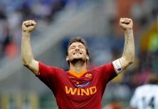Francesco Totti, la leggenda continua: ennesimo record per il Capitano