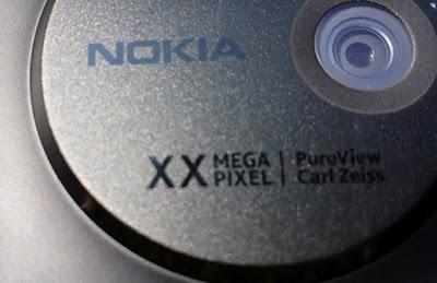 Damian Dinning ex-guru delle fotocamera Nokia spiega il funzionamento del Nokia EOS