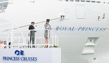 “I name this ship Royal Princess”. Battezzata a Southampton la nuova Ammiraglia Princess Cruises.
