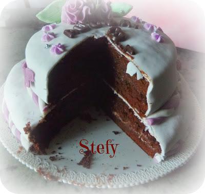 Sacchetti portaconfetti ricamati. Sacchetti portaconfetti ricamati.