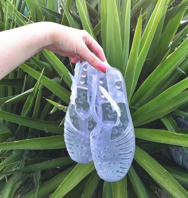 Jelly shoes: le uniche scarpe estive che potete mettere su Tumblr.