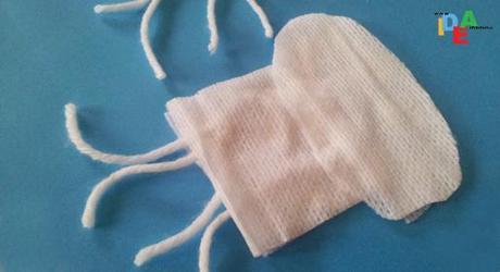 medusa1 CREARE UNA MEDUSA CON GARZE E LANA