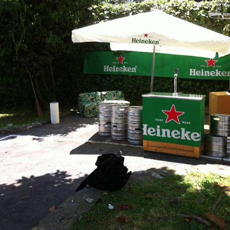 Hot Pitti: Survivor, altro che giungla! 1011063_559227394115745_1645103122_n