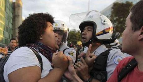 Il Brasile urla la sua protesta