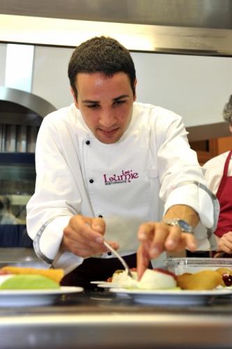Lo chef marsalese Emanuele Russo al Cous Cous Fest di San Vito